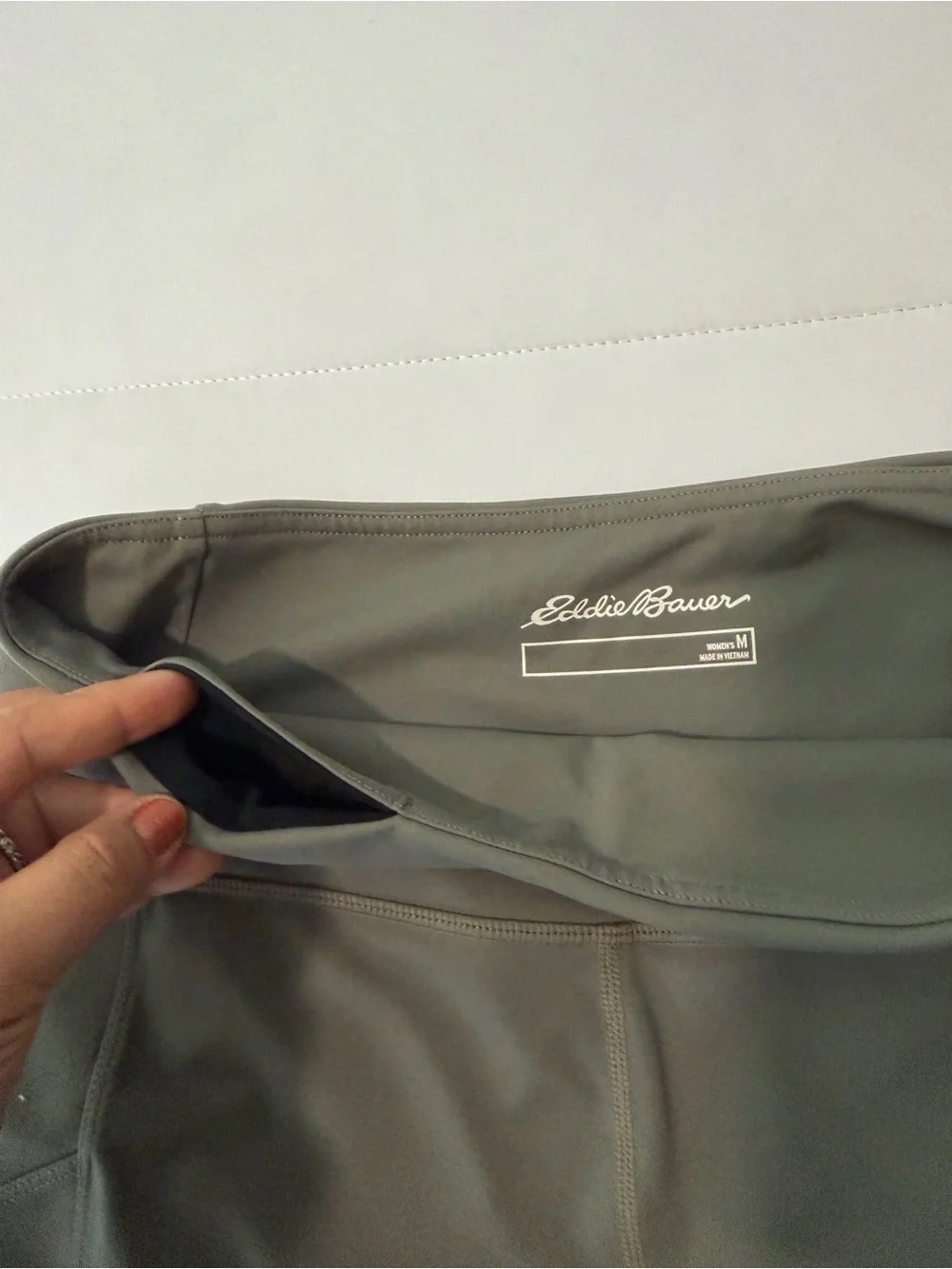 Eddie Bauer Stretch Capri Leggings Gray Elastic Waist Pockets Women's M